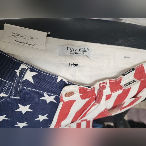 Judy Blue American Flag Flare Jeans - Picture 5 of 8